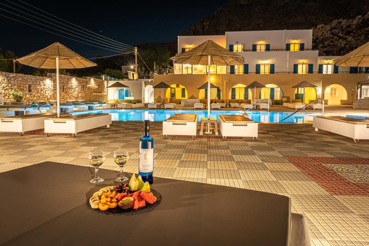 Marianna Hotel Perissa  Bagian luar foto