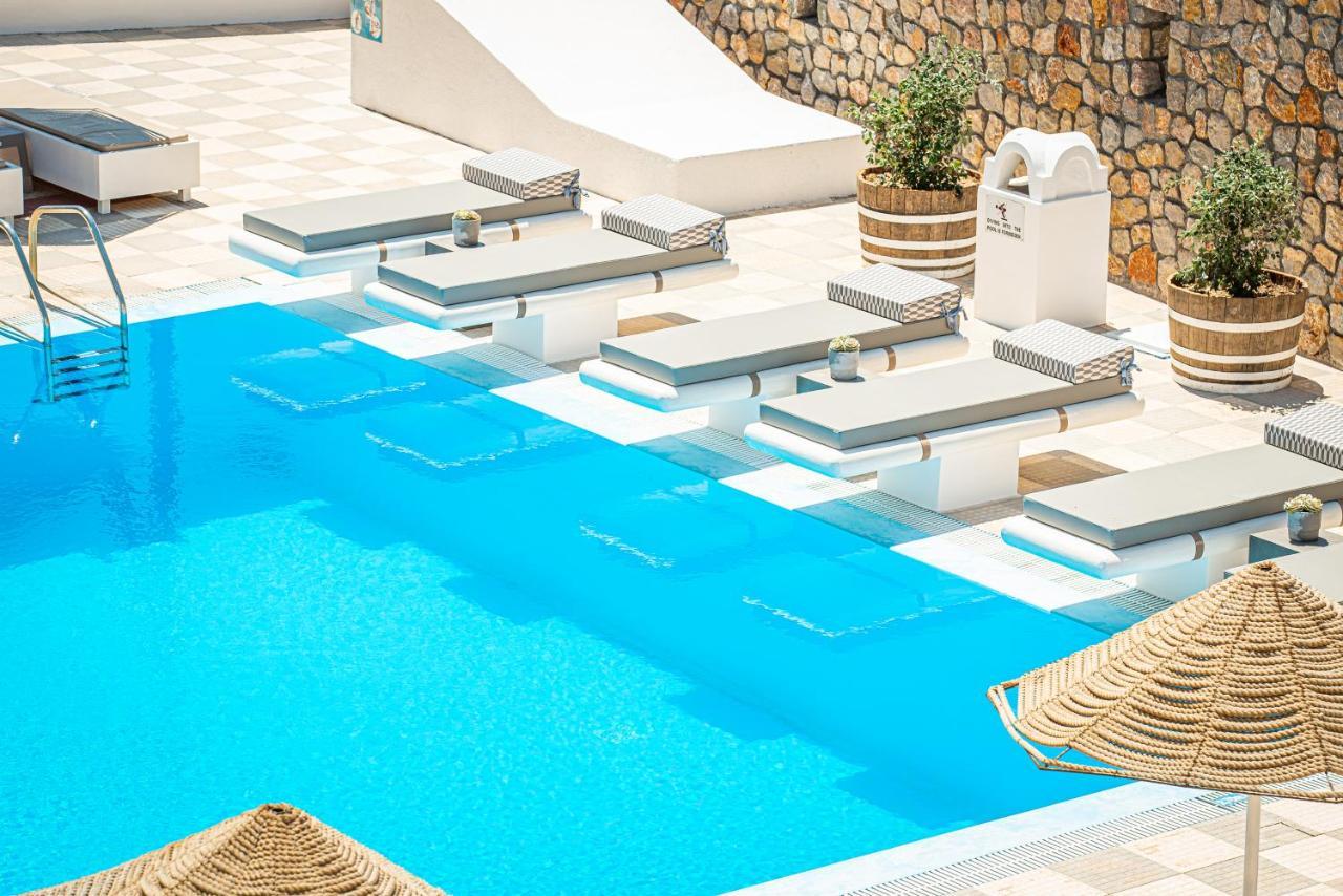 Marianna Hotel Perissa  Bagian luar foto