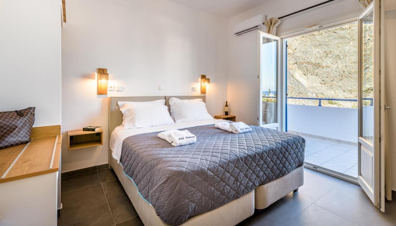 Marianna Hotel Perissa  Bagian luar foto
